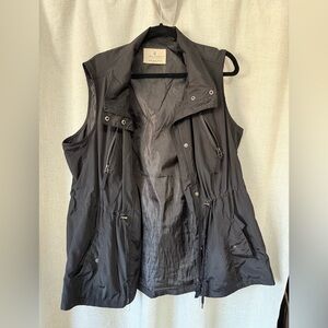 Stylish Black Sleeveless Vest